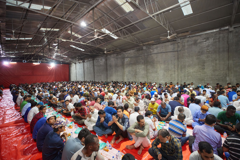  Danube Group hosts Iftar programme for 4,000 people serves100000 meals to blue collared workers during the holy month of Ramadan