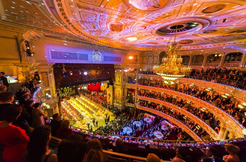  دبي أوبرا تستضيف الحفل الموسيقي Opera Dresden Ball بحضور نخبةٍ من النّجوم منهم بلاسيدو دومينغو ومارينا ريبيكا ورومان ليولكين