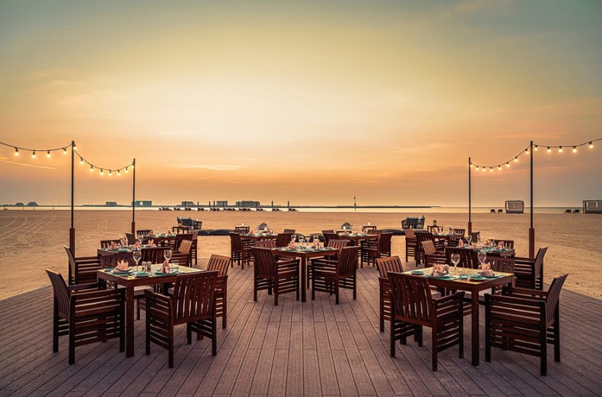  THE RITZ-CARLTON RAS AL KHAIMAH, AL HAMRA BEACH RELAUNCHES BEACH DECK ITS BEACHSIDE RESTAURANT, WITH BREATHTAKING OCEAN VIEWS, SEAFOOD & SUNDOWNERS