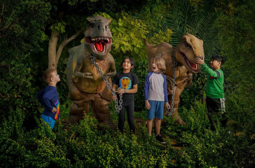  Experience the jaw dropping launch of ‘Dino Mania’, the first dinosaur parade in the Middle East at Dubai Parks™ and Resorts!