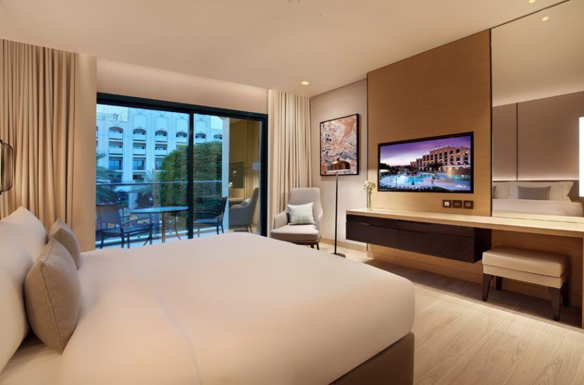  فندق العين روتانا يعيد تعريف مفهوم الضيافة الحديثة في الإمارات العربية المتحدة