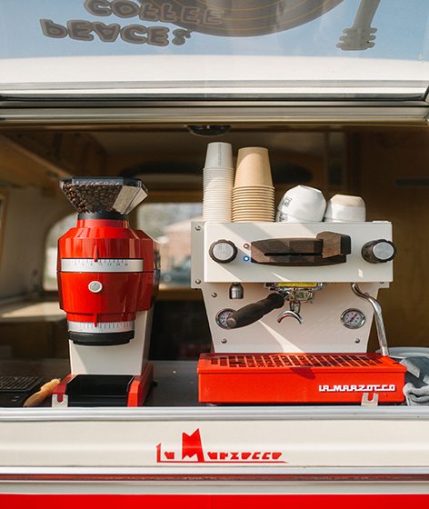  La Marzocco تقدم مجموعة متميزة من آلات تحضير القهوة المثلجة