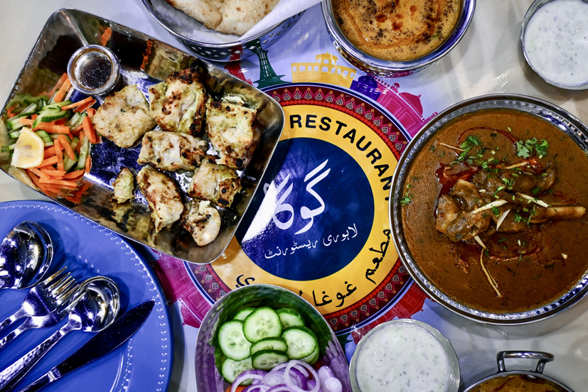Relish the authentic lahori style chanay on the streets of Jaddaf