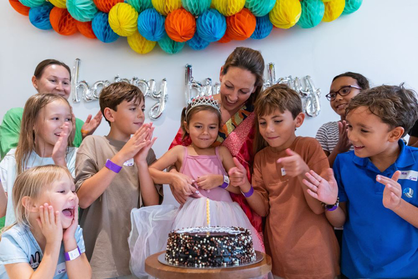  Unleash the WOW with a birthday celebration at OliOli®!