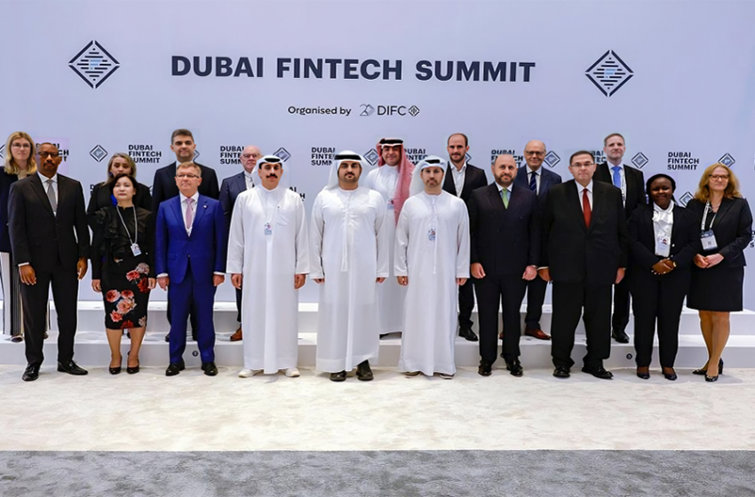  Maktoum bin Mohammed engages with global policy makers and financial industry leaders at the second Dubai FinTech Summit