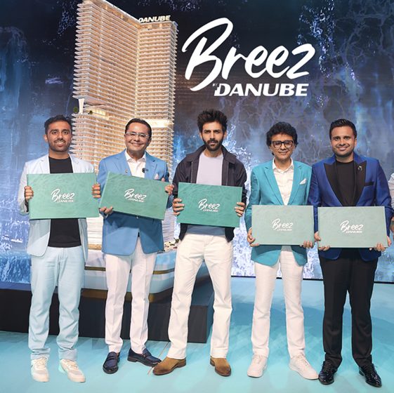  شقق سكنية فخمة بإطلالات بحرية: بريز من دانوب سيكون أطول برج في مدينة دبي الملاحية مع اطلالات بحرية بانورامية شقق سكنية بإطلالات بانورامية على البحر مع أكثر من 40 مرفقاً ترفيهياً بأسلوب المنتجعات، لتجربة معيشية فاخرة وعائد استثماري قوي في أطول برج بمدينة دبي البحرية