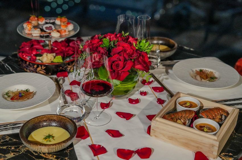  مطعم “ذا هاشي” في ريكسوس مارينا أبوظبي يحتفي بيوم الحبّ مع عشاءٍ فاخر بين السحاب