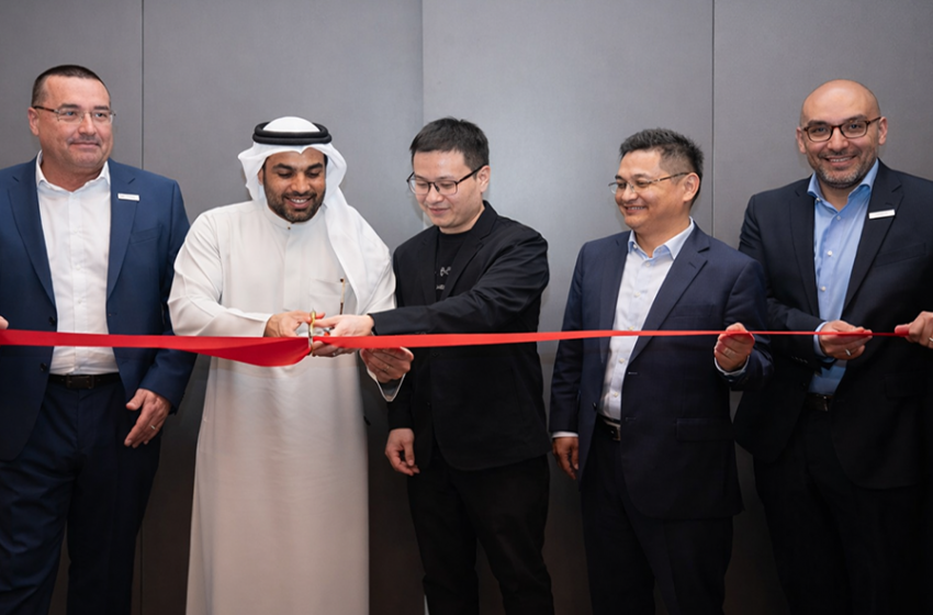  Lynk & Co Opens Flagship Showroom on Sheikh Zayed Road and Launches the All-New Lynk & Co 900 in the UAE with Galadari Motors