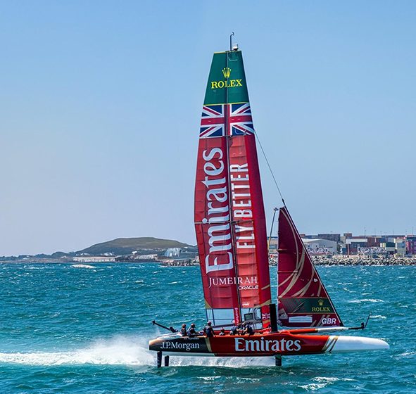  جميرا تعلن انضمامها إلى فريق ” الإمارات بريطانيا ” لسباقات “ سيل جي بي “ كشريك عالمي