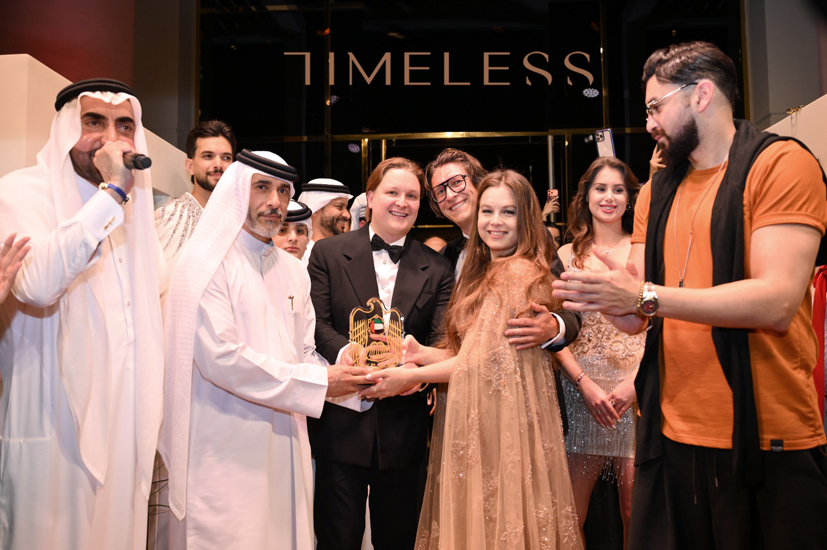  تضيء سماء دبي والعالم TIMELESS